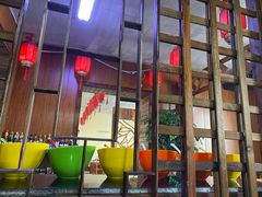 -果松木炭酸菜铜火锅·外婆参鸡汤