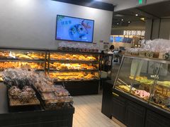 面包甜点陈列柜-山崎面包(百联世纪店)