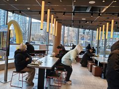 -麦当劳(北苑秋实路店)