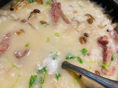 牛肉菌菇粥-潮粥荟·潮汕砂锅粥(朝阳大悦城店)