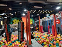 -嗨马乐动室内潮玩运动·团建·轰趴·桌游(南丰汇店)
