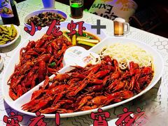 -龙巢盱眙龙虾·鸡煲·烧烤宵夜(坪洲店)