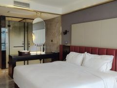 -Ting无边际江景酒店(重庆解放碑云端之眼店)