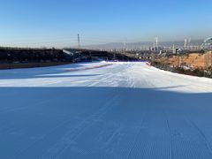 -采薇庄园四季滑雪场