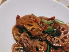 -鲁小三·大骨自助(金山总店)