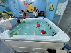 -熊小米专业儿童游泳馆