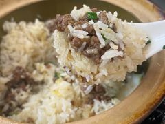 窝蛋牛肉饼煲仔饭-红星光发煲仔饭(文海店)