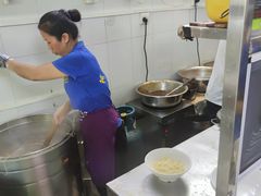 -阿阳牛腩腌面店