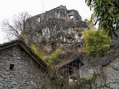 -高荡千年布依古寨旅游景区