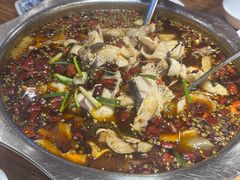 -乡土特色.冷锅鱼.牦牛肉汤锅