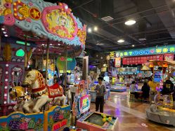 -卡通尼乐园(银泰店)