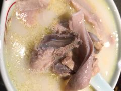 -捞王锅物料理(上海世茂广场店)