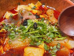 -成都你六姐·牛肉冒菜·麻辣香锅(长泰广场店)