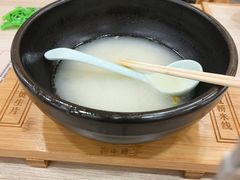 -花馬肆.云南过桥米线(汉神购物广场现场熬汤店)