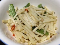 花生苗炒荷兰豆-金味老饭铺(晚报店)