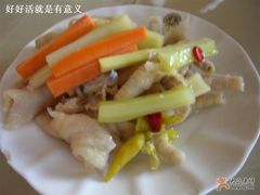 泡椒凤爪-诚成巫山烤全鱼