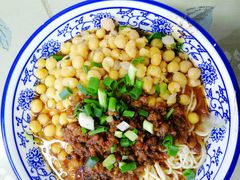 豌豆杂酱面-渝之汇牛肉豌杂面