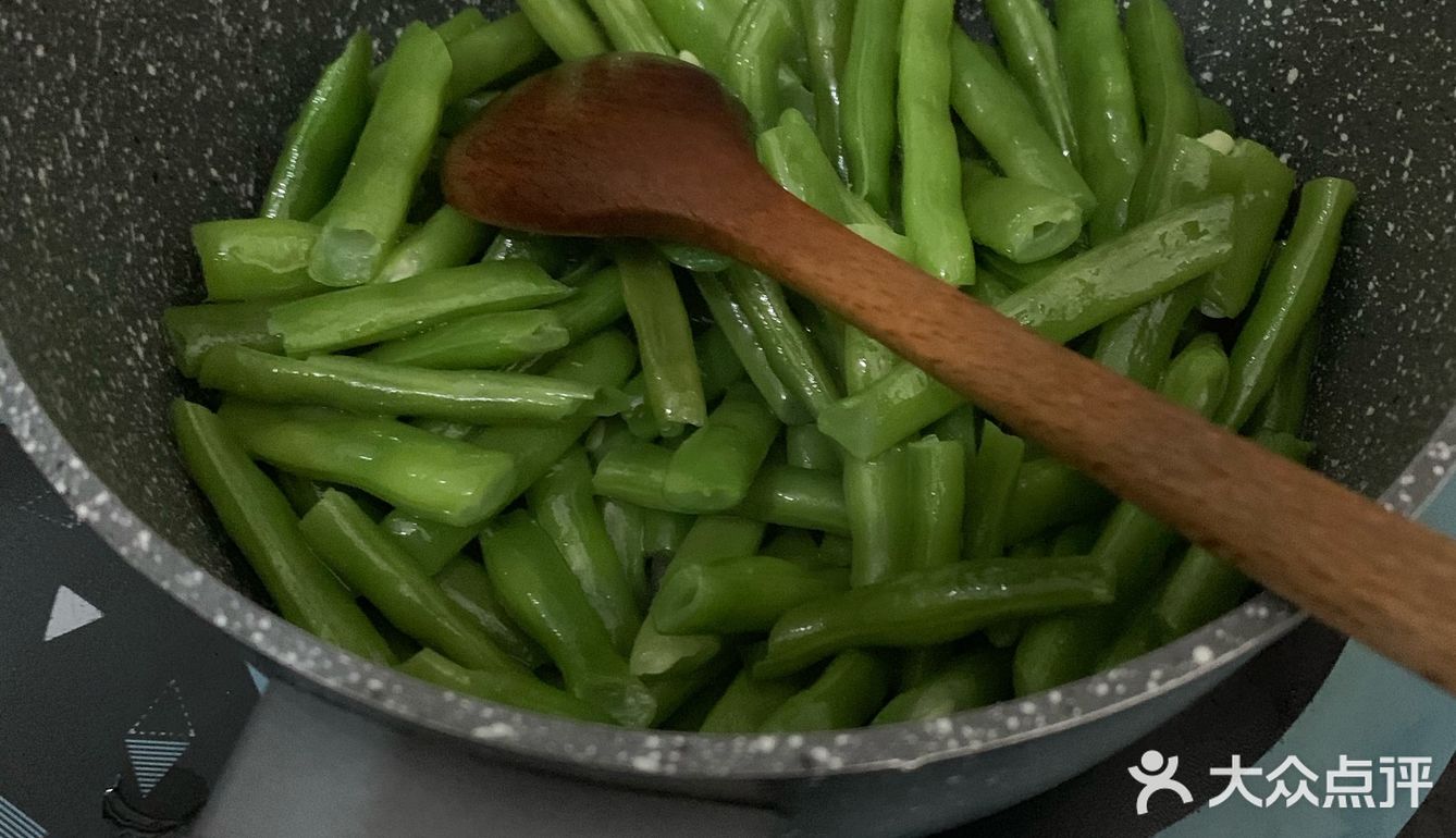 浓郁甘香的橄榄菜炒四季豆
