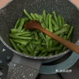浓郁甘香的橄榄菜炒四季豆