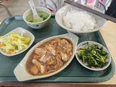 卤肉饭-台北风味(第一家快餐)