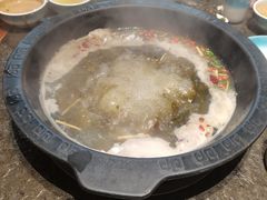 -景明轩•养生酸汤鱼火锅 云贵鲜菌 现舂野果酸汤(王寨小区店)