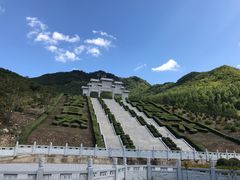 -九鼎铁刹山风景区