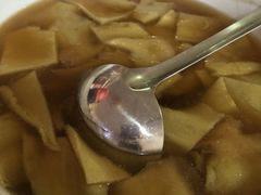 -溢心园香河肉饼总店