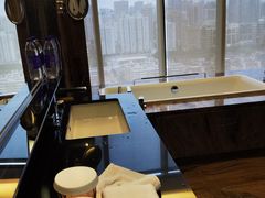 -广州天河希尔顿酒店