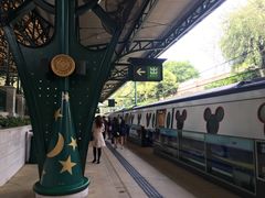 -香港迪士尼乐园铁路·幻想世界火车站