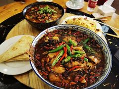 -山城家常菜铁锅炖鱼