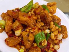 宫爆鳕鱼球-奥华餐厅·老张记(台基厂店)