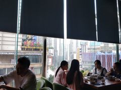 靠窗位-龙聚德北京烤鸭(沙坪坝华宇A馆店)
