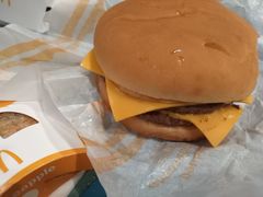 双层吉士汉堡-麦当劳(无锡南禅寺店)