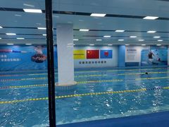 -宝德龙游泳健身