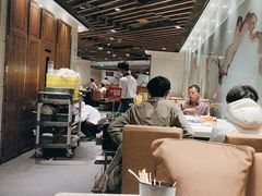 -海底捞火锅鲜切牛肉主题店(长寿路店)
