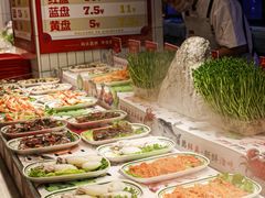 -四囍码头海鲜烧烤自助火锅(外滩南京东路悦荟广场店)