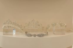 -Color卡诺婚纱礼服馆(南京严选店)