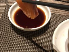 -大中华希尔顿酒店-念自助餐·嗨啤·小龙虾