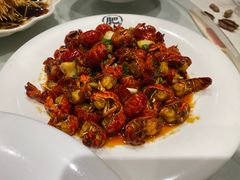 -肥肥虾庄·金牌油焖大虾(沙湖店)