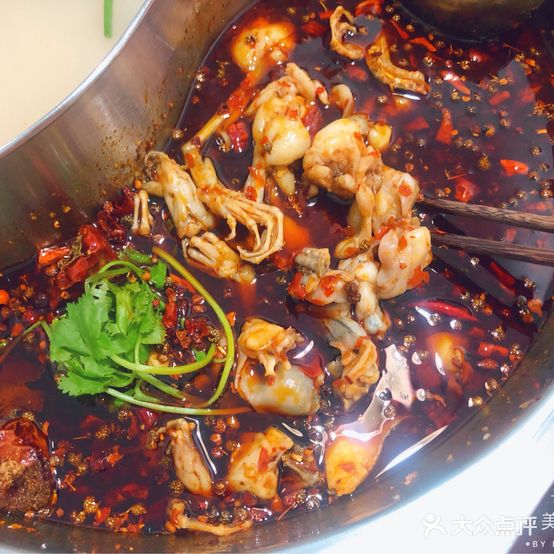 老山城美蛙鱼头(站北路店)