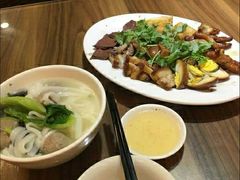 红油猪耳朵-袁小二大东北铁锅炖(吉祥村总部)