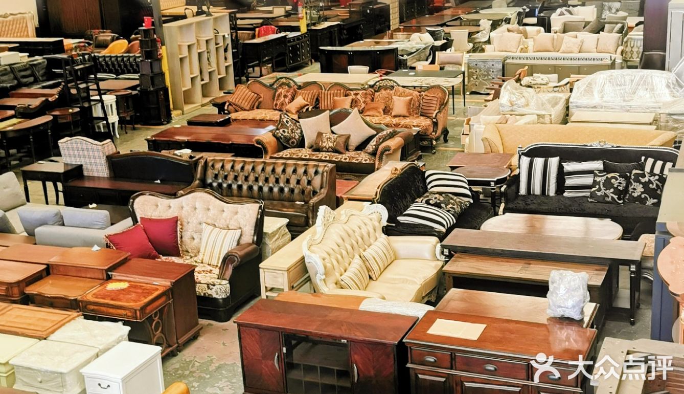 成都首家仓储式外贸家具97花最少的钱买喜欢的东西