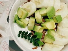 香蕉牛油果燕麦酸奶碗-CHEMBOX·COFFEE·BRUNCH(天津K11店)