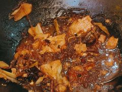 -哈尔滨烧烤·山河村铁锅炖(交大店)