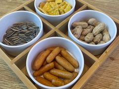 -愉肴麻辣香锅(中山路店)