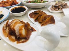 -大鸭梨烤鸭店(金顶街店)