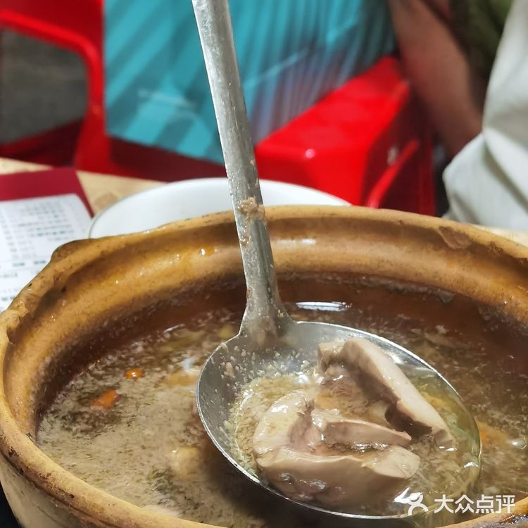 佛山街坊榜首《有记》值得排队2小时吗？