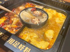 -老牌坊云南鱼豆花火锅(爱建店)