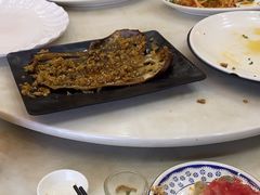 -覃记海鲜美食餐厅