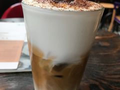-The Coffee Academïcs(铜锣湾店)